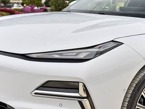 2026�� 225km EM-i Զ�����ǺӰ�