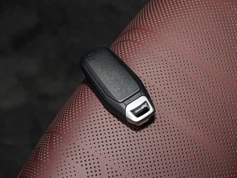 2026�� 2.0T �߹��� �˶���