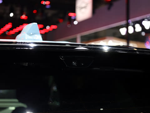 2025�� 2.0T ������