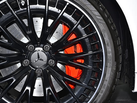 2026�� AMG CLE 53 4MATIC+ ������ܳ�