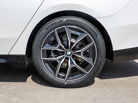 2026�� 530i ������ M�˶���װ