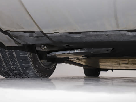 2026�� Taycan 4 Cross Turismo