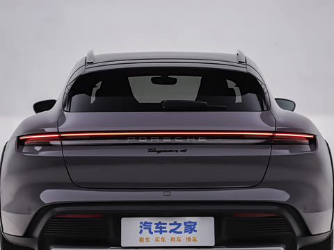2026�� Taycan 4 Cross Turismo