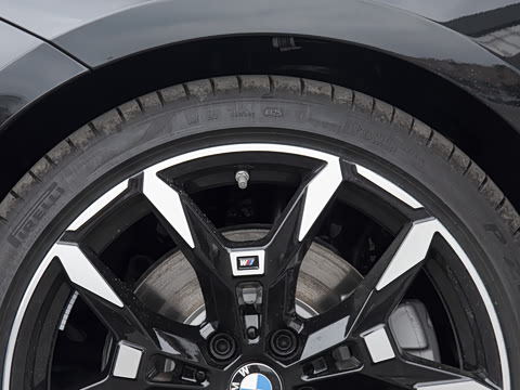2026�� 430i M�˶���ҹ��װ