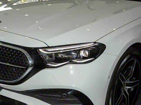 2025�� �Ŀ� E 300 ʱ�����˶���