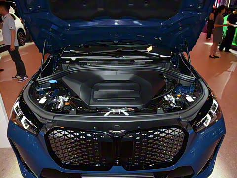 2025�� xDrive30L M�˶���ҹ��װ