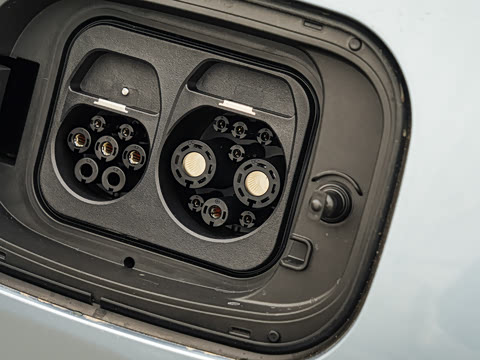 2026�� ���� 1215 Ԫ�����а�