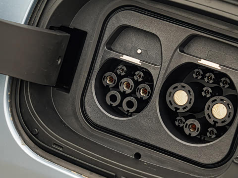 2026�� ���� 1215 Ԫ�����а�