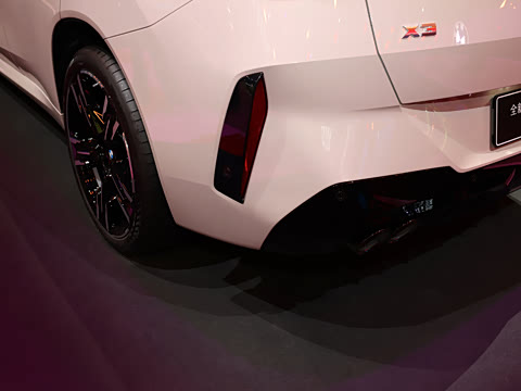 2025�� M50 xDrive