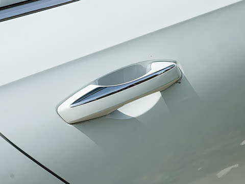 2026�� EM-i 235km ̽��+��
