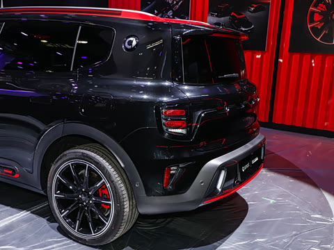 2025�� BRABUS ���ܰ�