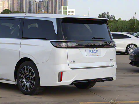 2025�� EV �������������