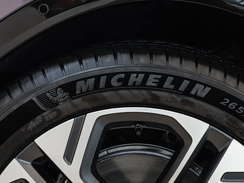 2025�� �ھ������ 100kWh