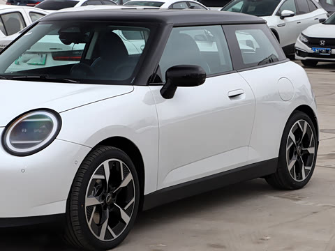 2026�� 463km COOPER SE ������