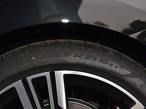 2026�� 740Li ������ M�˶���װ