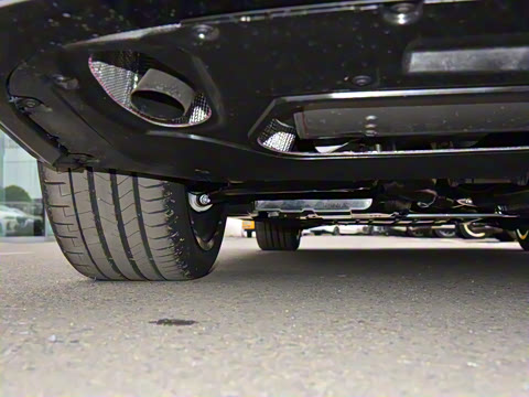 2026�� 740Li ������ M�˶���װ