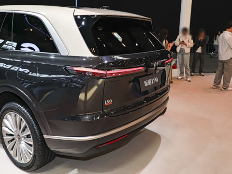 2026�� Ultra+ ������