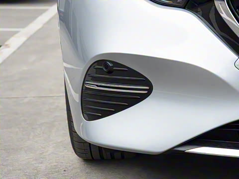 2026�� E 300 L ������