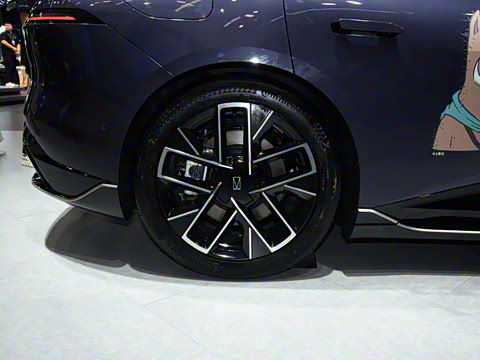 2025�� Ultra���̰�