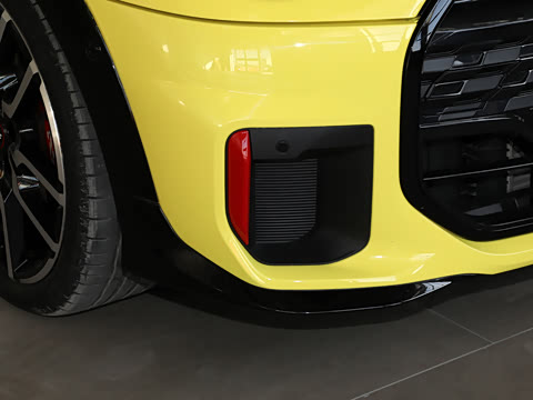 2025�� JOHN COOPER WORKS