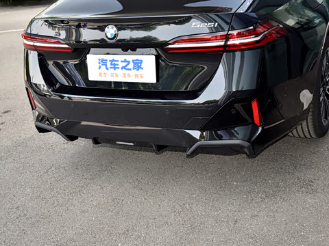 2026�� 525i M�˶���װ