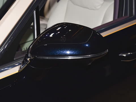 2026�� 4.0T V8��