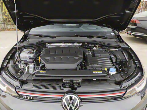 2026�� 380TSI DSG GTI