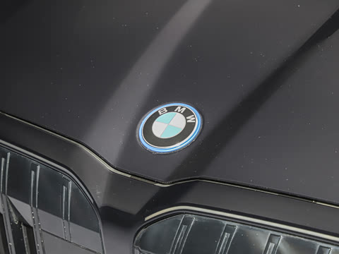 2025�� eDrive 40L M�˶���װ