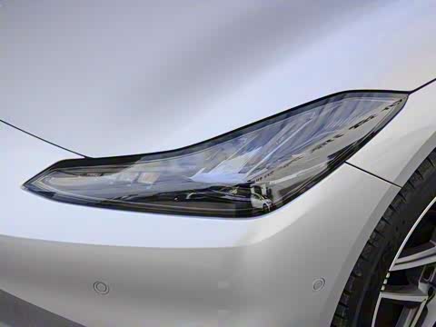 2025�� 710 Max��