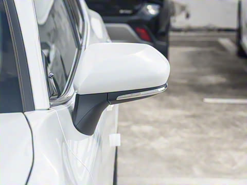 2026�� 2.0S �˶���