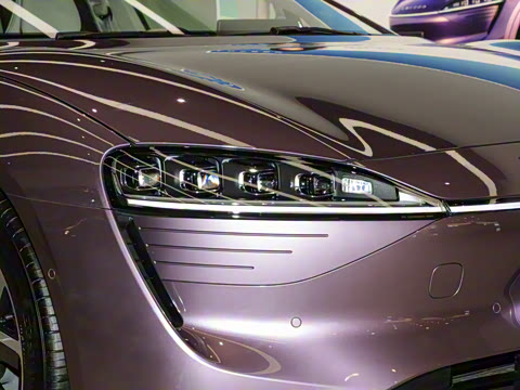 2025�� 705km Pro