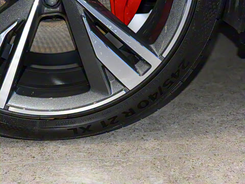 2025�� allroad quattro 55 TFSI ��̽�ռ�