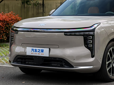 2026�� 52 Max+ �Ƽ��콢������