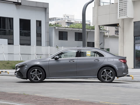 2025�� �Ŀ� A 200 L ʱ����