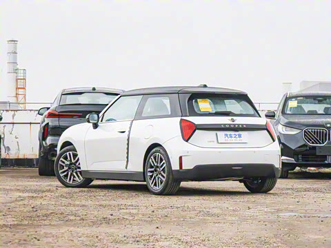 2025�� �Ŀ� 466km COOPER E ������