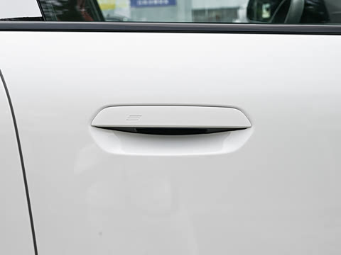 2026�� M35i
