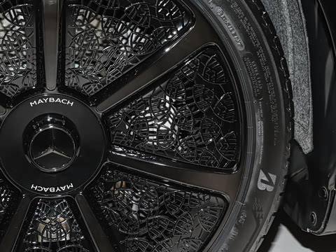 2027�� S 580 4MATIC Night Series