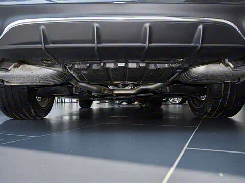 2025�� �Ŀ� E 300 L ʱ���˶���