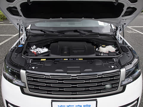 2026�� 3.0 L6 400PS HSE�����
