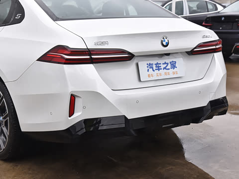 2026�� �Ŀ� 530Li ������ M�˶���װ