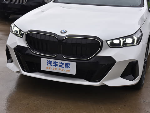 2026�� �Ŀ� 530Li ������ M�˶���װ