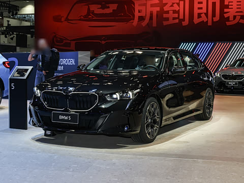 2026�� �Ŀ� 530Li ������ M�˶���װ