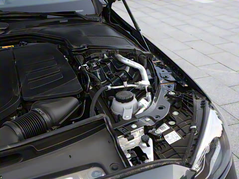 2025�� �Ŀ� C 200 L �˶���