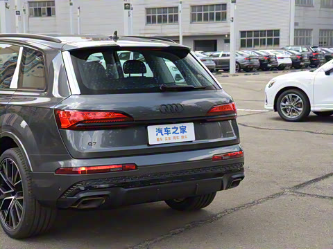 2025�� 55 TFSI quattro S line����ʿ��