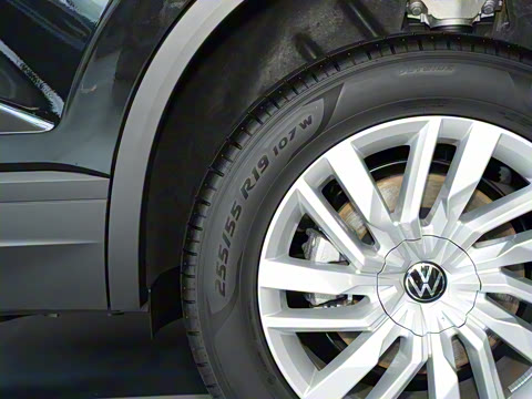 2025�� 2.0TSI ��Խ��