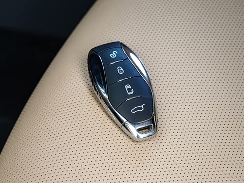 2026�� 2.0T ��������