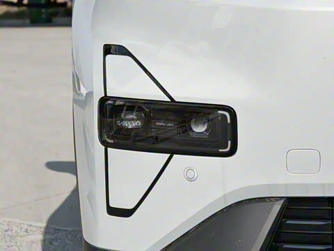 2026�� 215Max���̰�