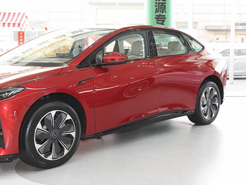 2025�� 550��