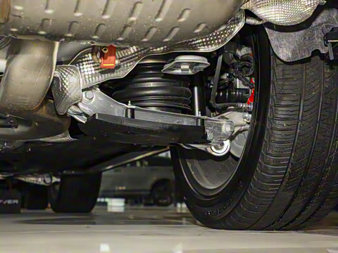 2025�� 400PS Dynamic SE