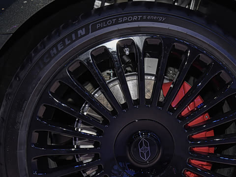 2025�� ���� Ultra�������� (896�߼����״